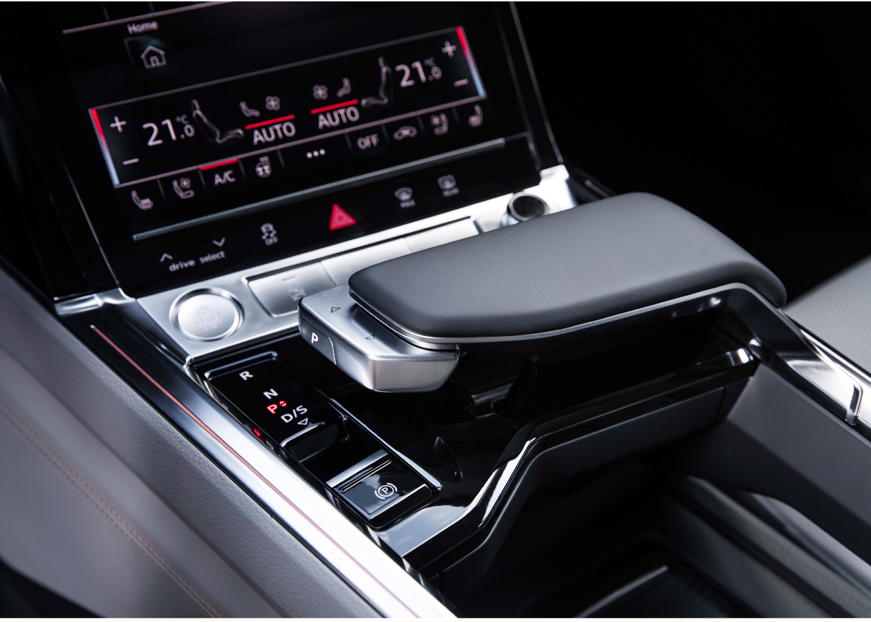 Audi e-tron, selector de marcha y modos de manejo - Autodigital