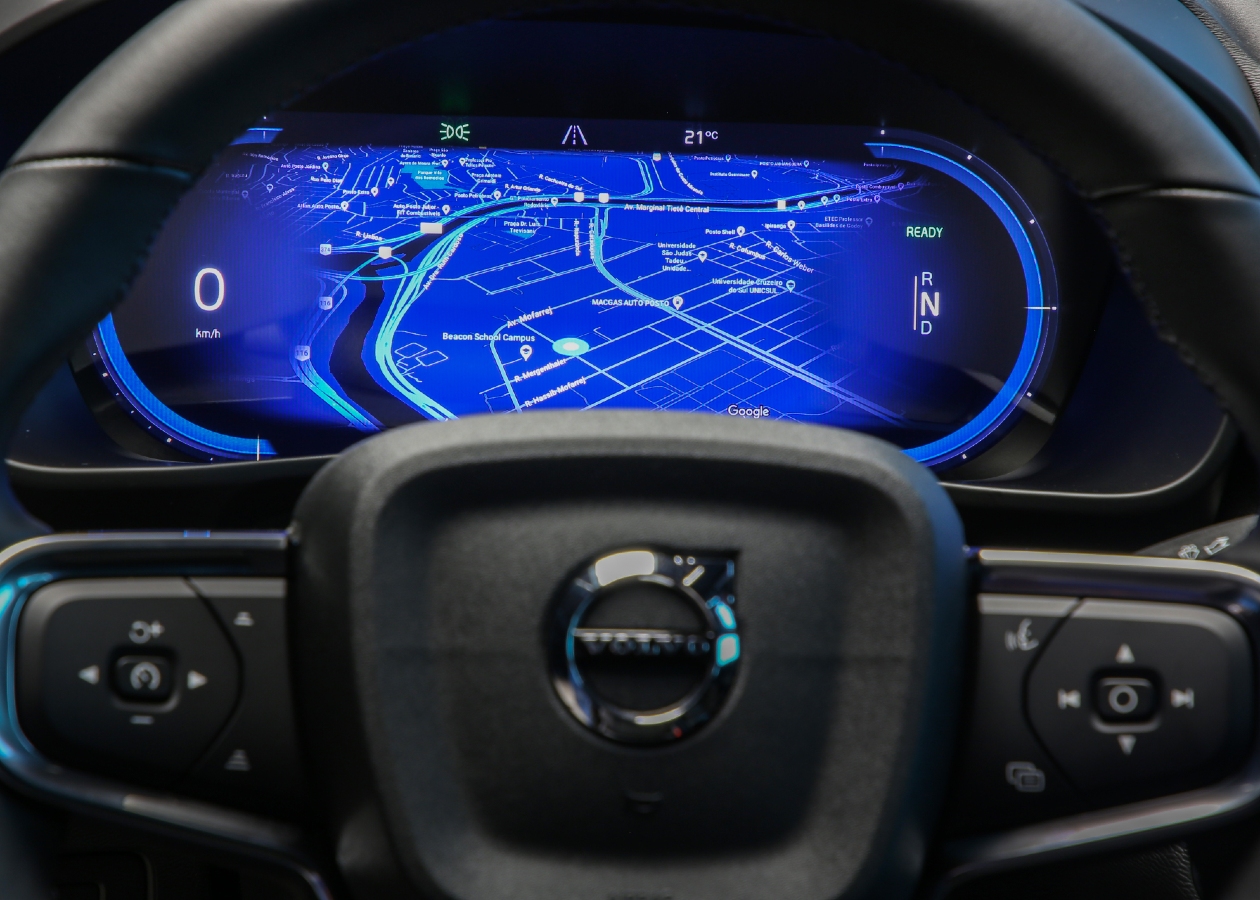 Volvo C40 tablero instrumentos Volvo C40 Recharge, nuevo competidor de los eléctricos premium