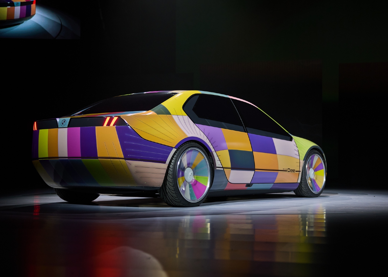BMW i Vision Dee colors Autodigital BMW i Vision Dee, el auto fantástico que además de hablar, cambia de color