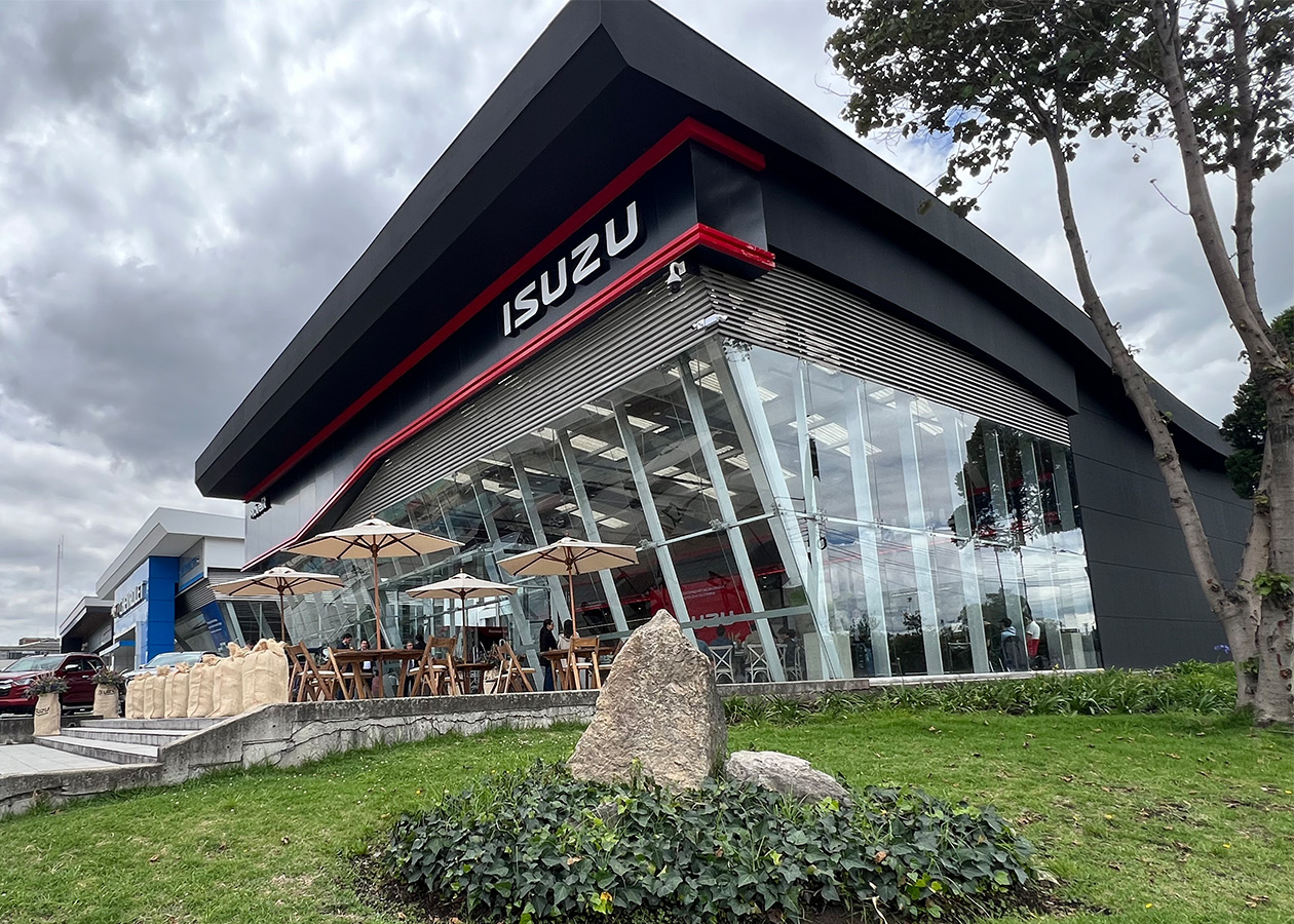 ISUZU Inaugura Nueva Vitrina en Bogotá, Apuntando a ser Líder en Pick ups Diésel Euro 6