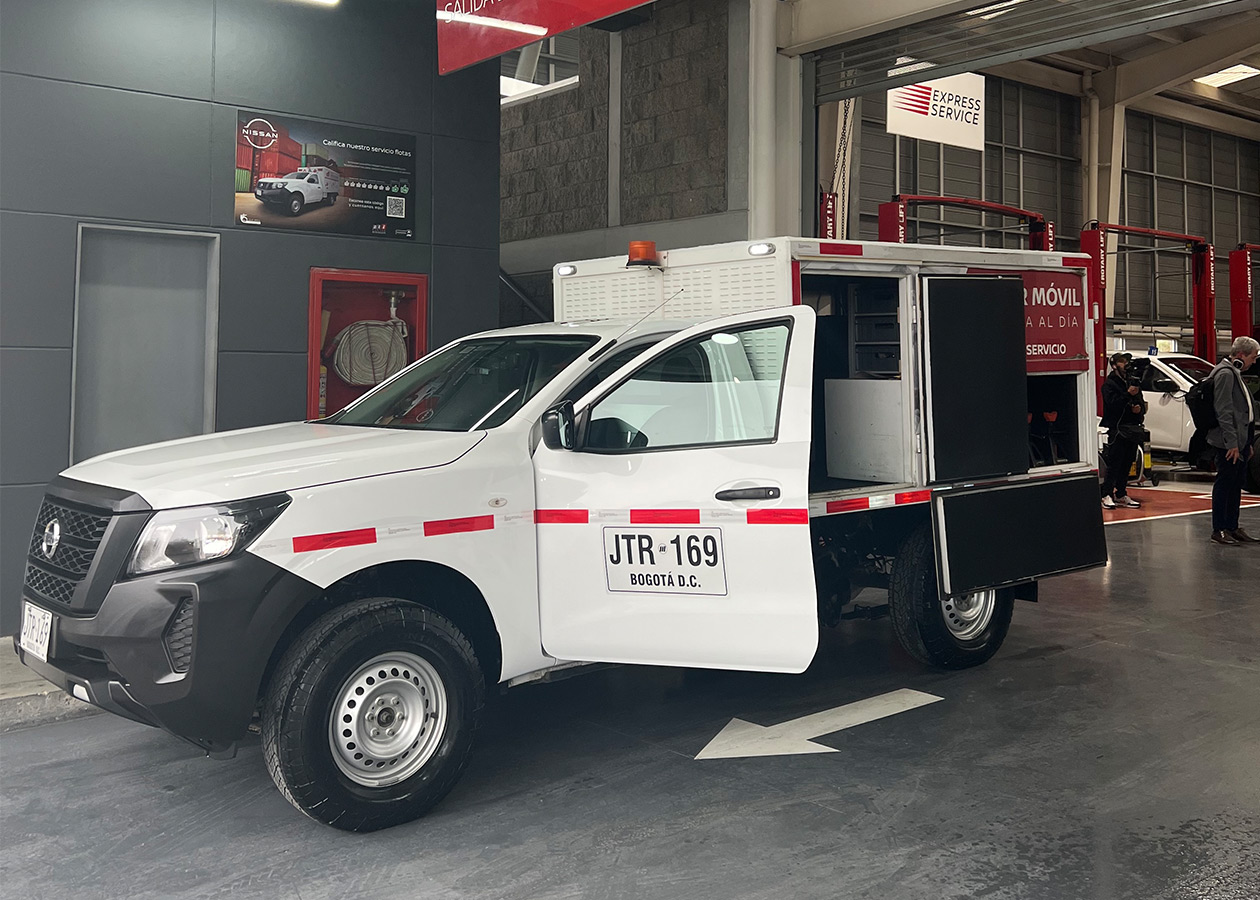 Nissan carro taller 2 Autodigital Nissan fortalece su servicio de posventa en Colombia