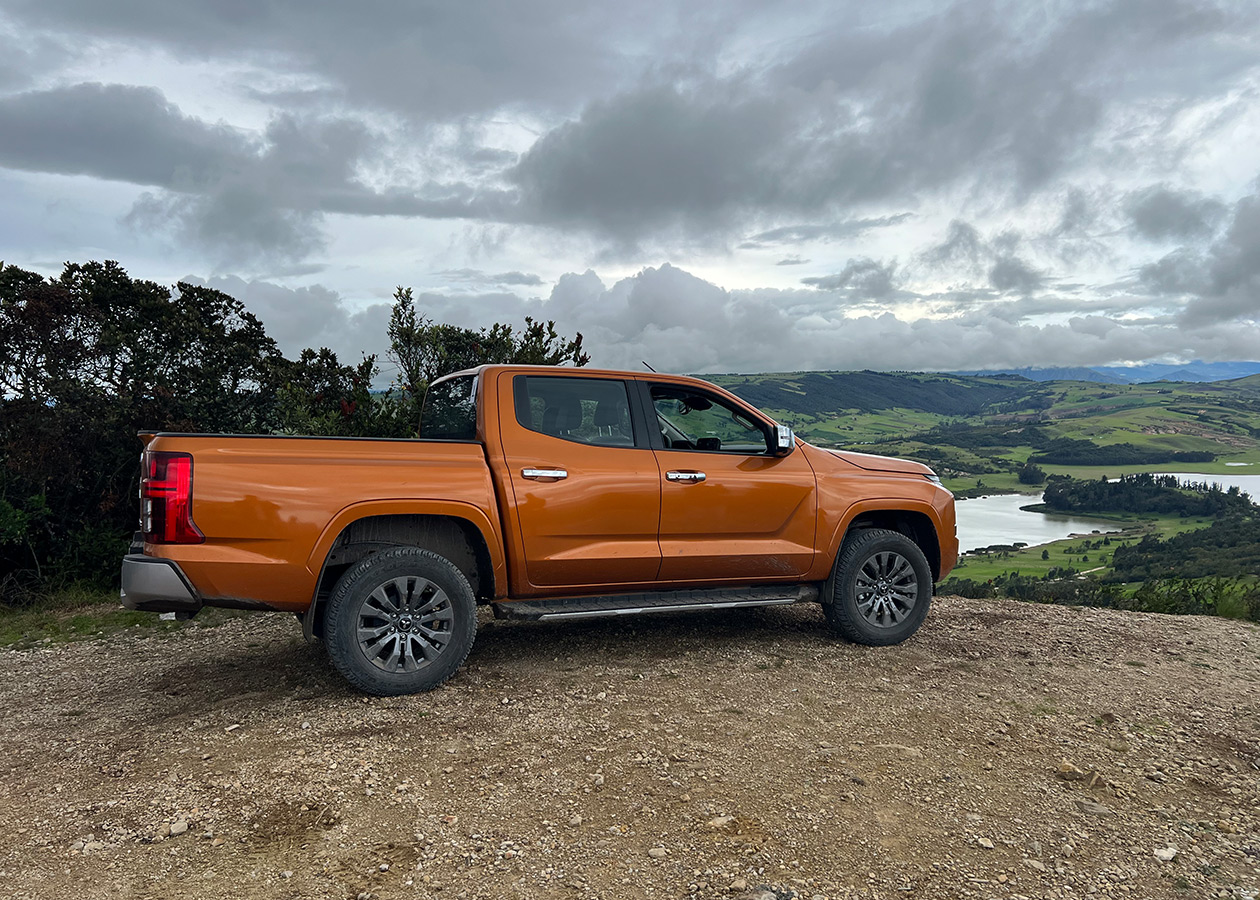 Mitsubishi L200 Triton lateral perfect Autodigital Mitsubishi L200 Tritón: Cinco Estrellas en Latin NCAP