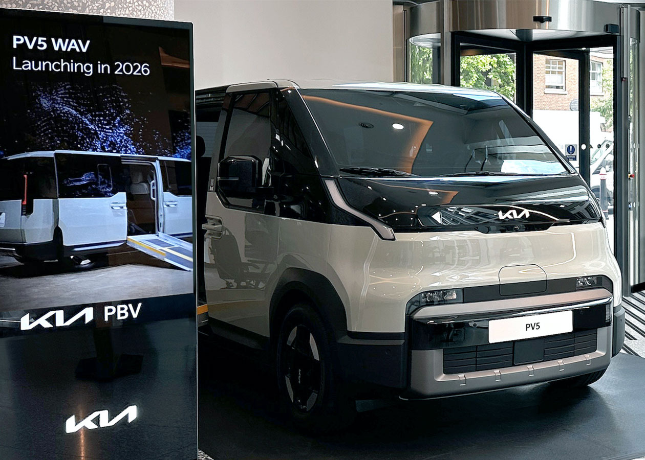 Kia PV5 vitrina Autodigital Kia PV5 WAV: Movilidad Eléctrica Accesible para Todos