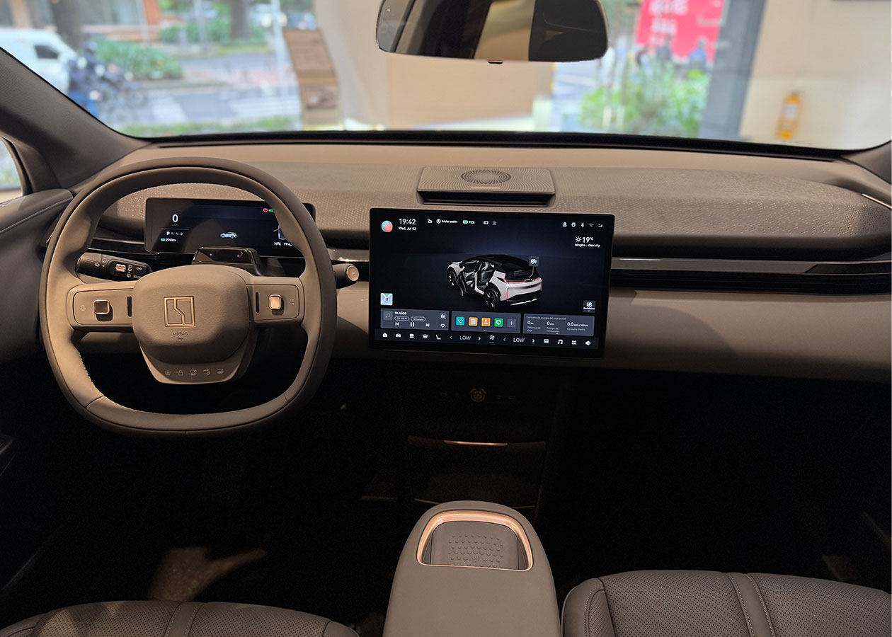 Zeekr X 2026: lujo eléctrico urbano en Colombia 9 Zeekr X interior tablero Autodigital Zeekr X 2026: lujo eléctrico urbano en Colombia