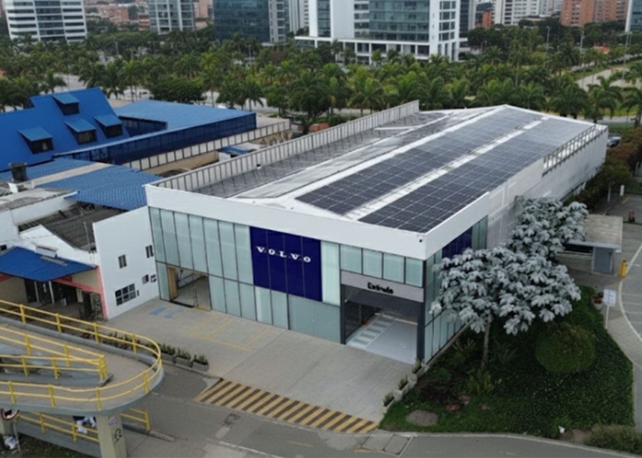 Volvo y Comagro abren vitrina sostenible en Chía