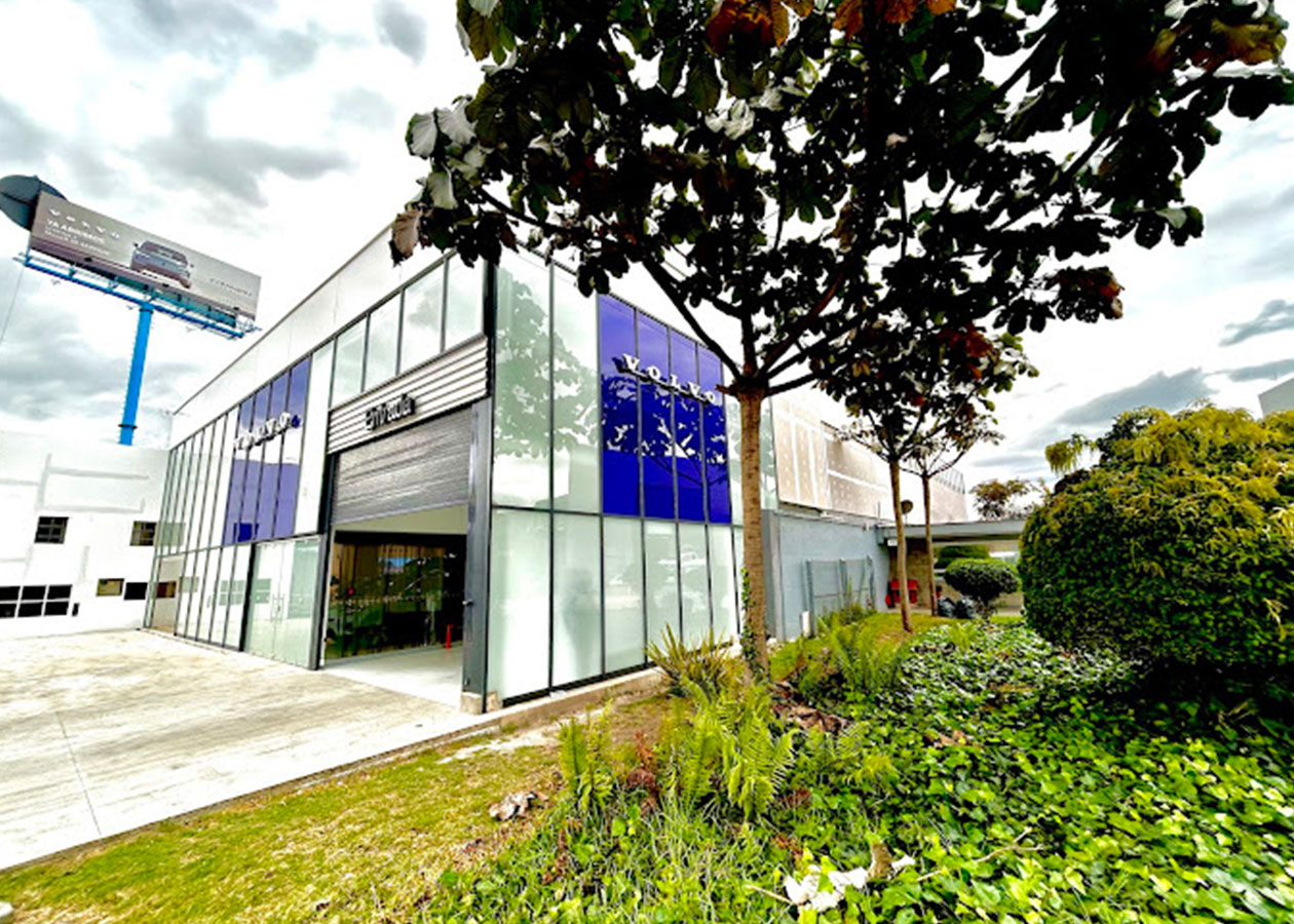 Volvo y Comagro abren vitrina sostenible en Chía 4 Volvo