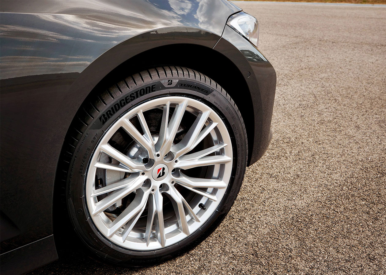 Bridgestone llanta 2 Autodigital Bridgestone ahora cuenta con doble protección para sus llantas
