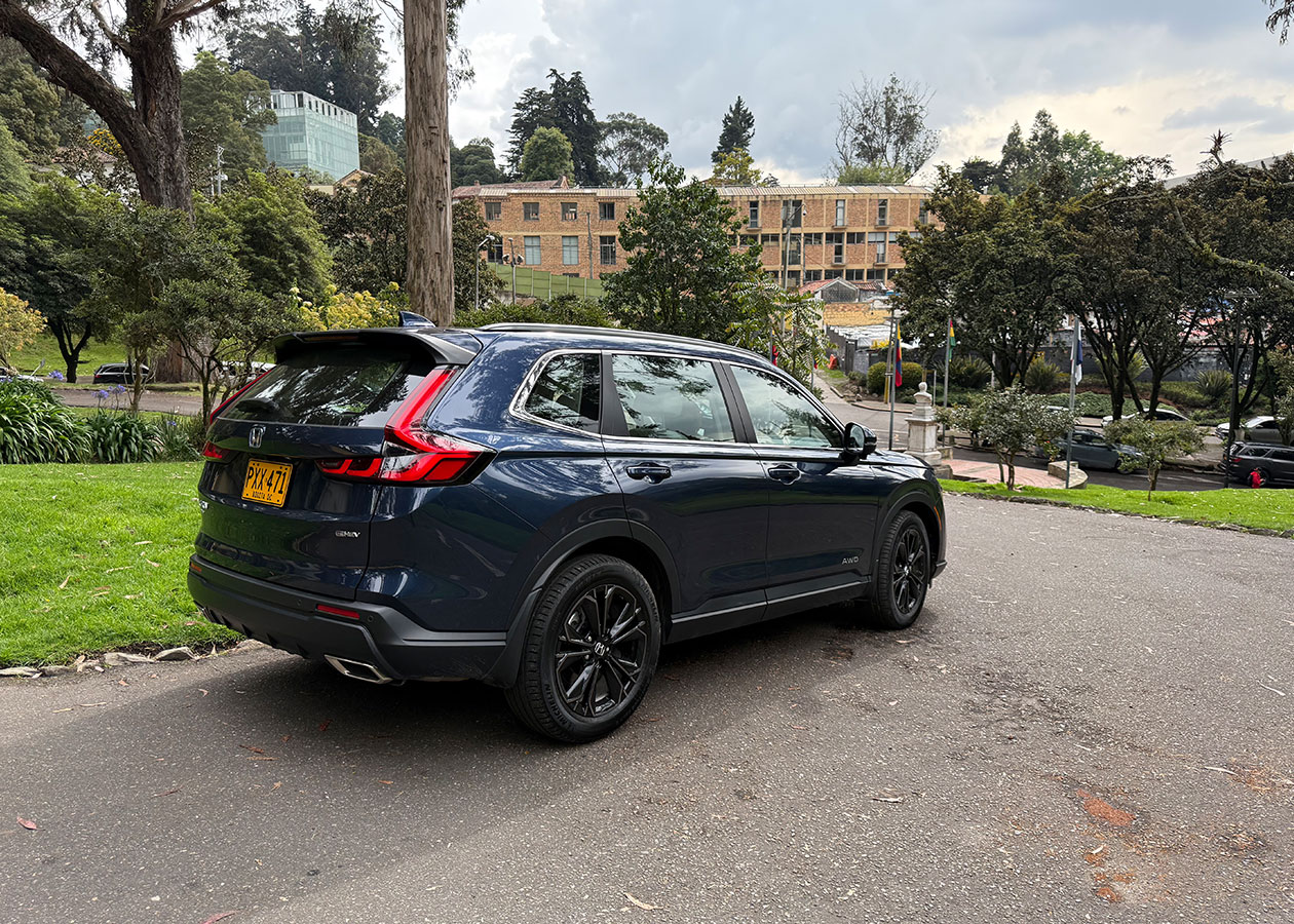 Honda CRV Advanced Hybrid tras lat Autodigital Honda CR-V Advanced Hybrid: prueba de manejo y tecnología e:HEV