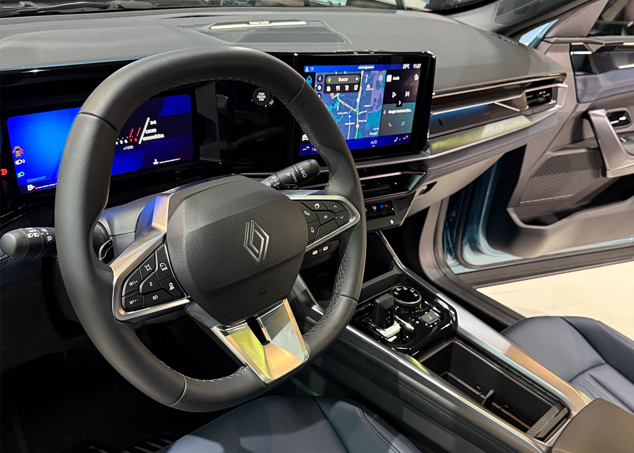 Renault Boreal debuta en Colombia 9 Renault Boreal timon Autodigital Renault Boreal debuta en Colombia