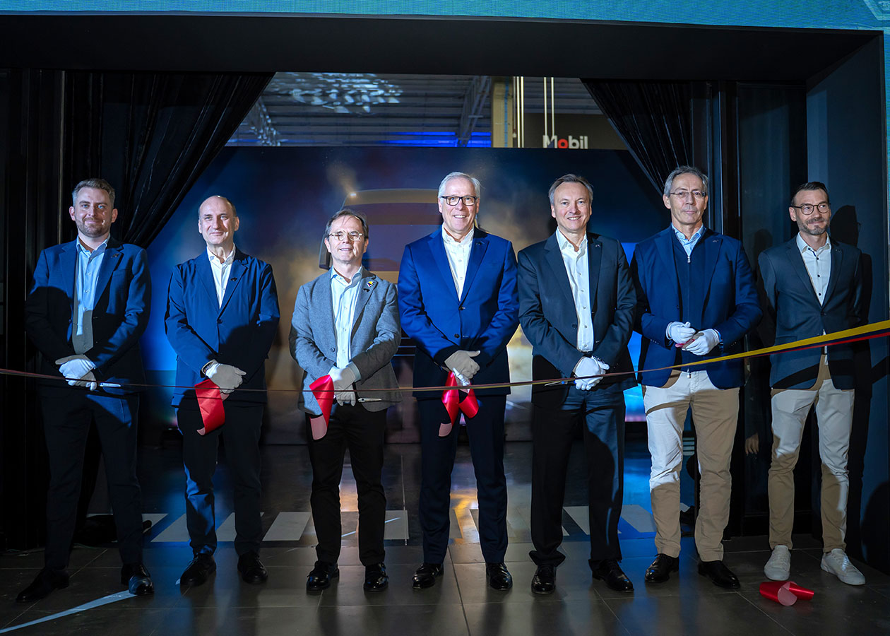 MAN llega a Colombia con centro de venta y posventa 5 MAN directivos inauguracion Autodigital MAN llega a Colombia con centro de venta y posventa