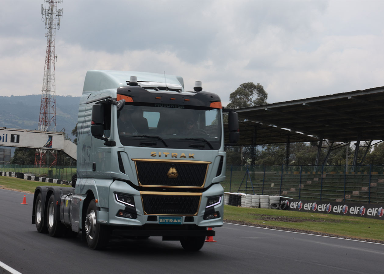 SITRAK potencia el transporte de carga en Colombia