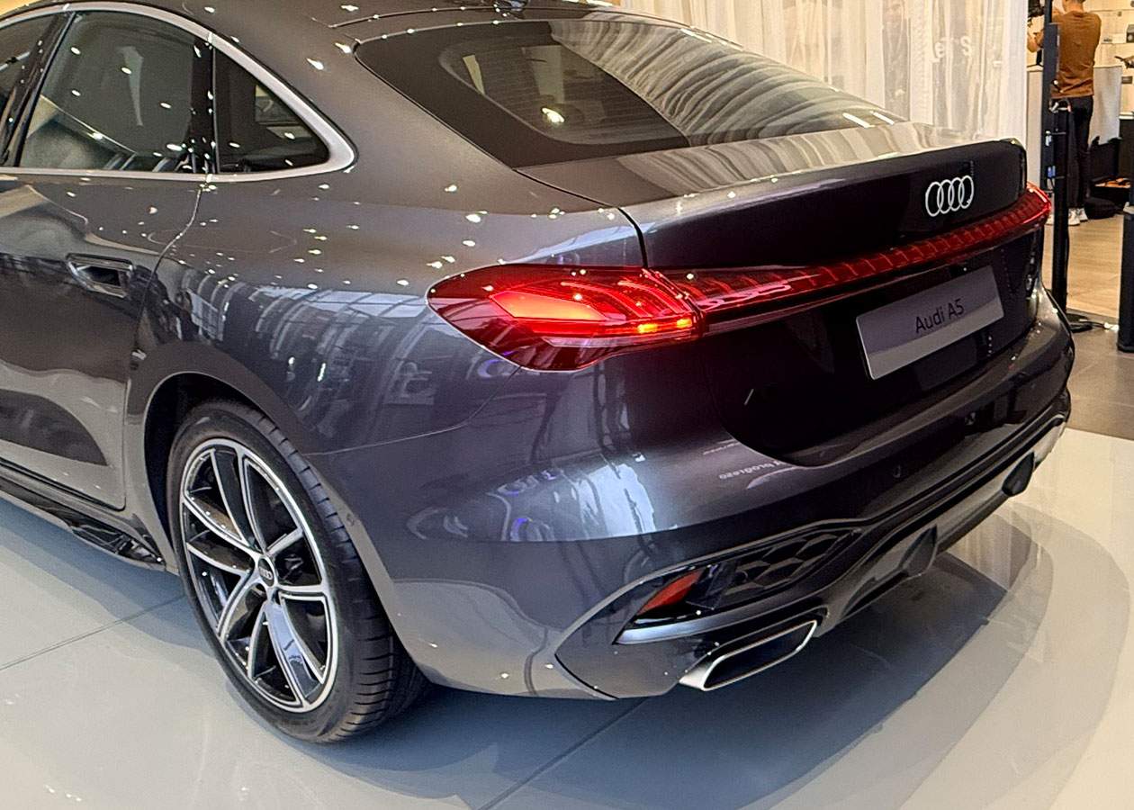 Audi A5 stop Autodigital Audi A5: el sedán que redefine el lujo silencioso
