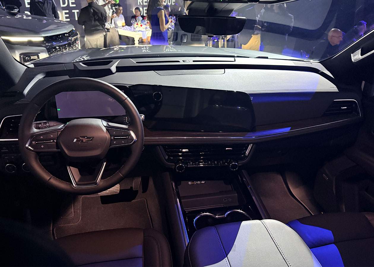Chevrolet Suburban interior Autodigital Chevrolet Suburban: el coloso premium llega a Colombia