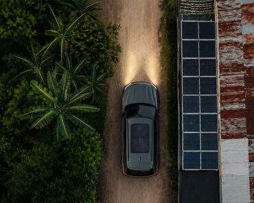 Volvo reutiliza baterías para llevar luz rural en Colombia