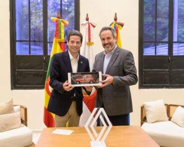 Renault y Gobierno colombiano proyectan fabricar autos de nueva generación