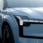 3207333892 Volvo EX30, nuevo SUV Eléctrico Premium Compacto