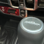 2274408214 Jeep Gladiator: Prueba de Manejo, Desempeño y Versatilidad en Terreno Extremo