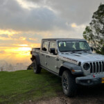 3496256764 Jeep Gladiator: Prueba de Manejo, Desempeño y Versatilidad en Terreno Extremo