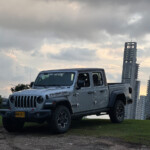 1028649800 Jeep Gladiator: Prueba de Manejo, Desempeño y Versatilidad en Terreno Extremo