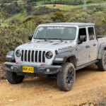 3331578099 Jeep Gladiator: Prueba de Manejo, Desempeño y Versatilidad en Terreno Extremo
