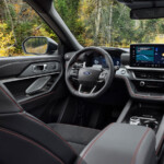 4013629445 Ford Explorer ST 2025: ¡Potencia y Sofisticación en una SUV de Alto Rendimiento!