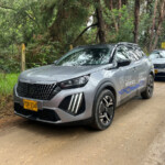 2341016697 Peugeot 2008 Híbrido: poder, diseño y eficiencia